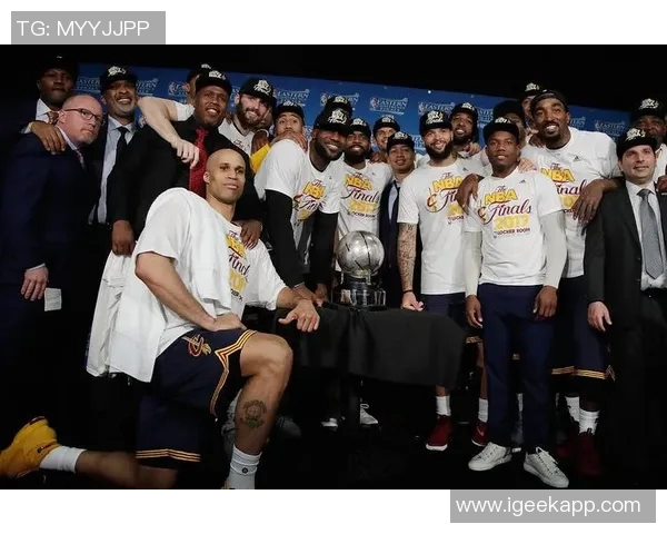 火箭主场击败湖人，豪取四连胜：年轻队伍的崛起之路